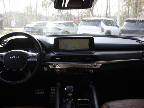 Used 2022 Kia Telluride SX w/ SX Prestige Package image 26