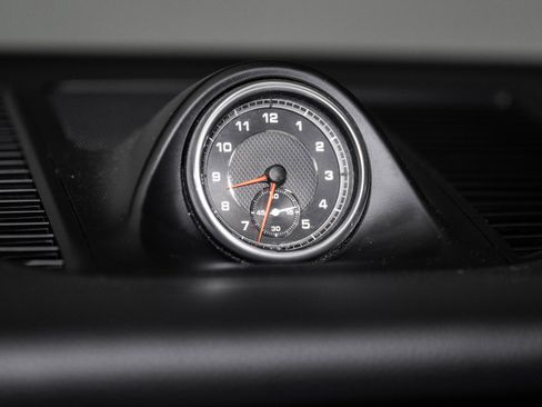 Used 2021 Porsche Macan S image 34