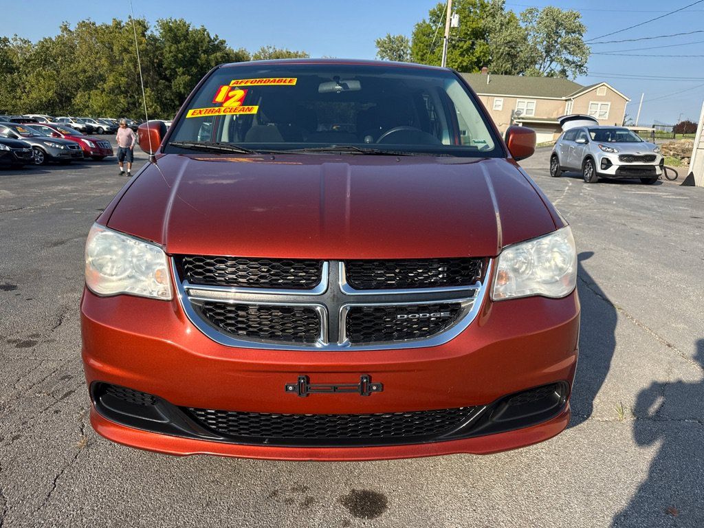 Used 2012 Dodge Grand Caravan SXT FWD image 3
