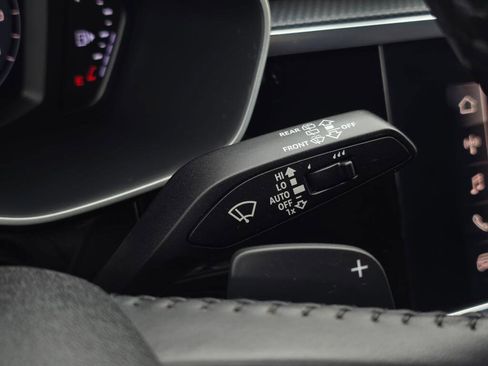 Used 2019 Audi Q3 2.0T Premium Plus w/ Premium Plus Package image 45