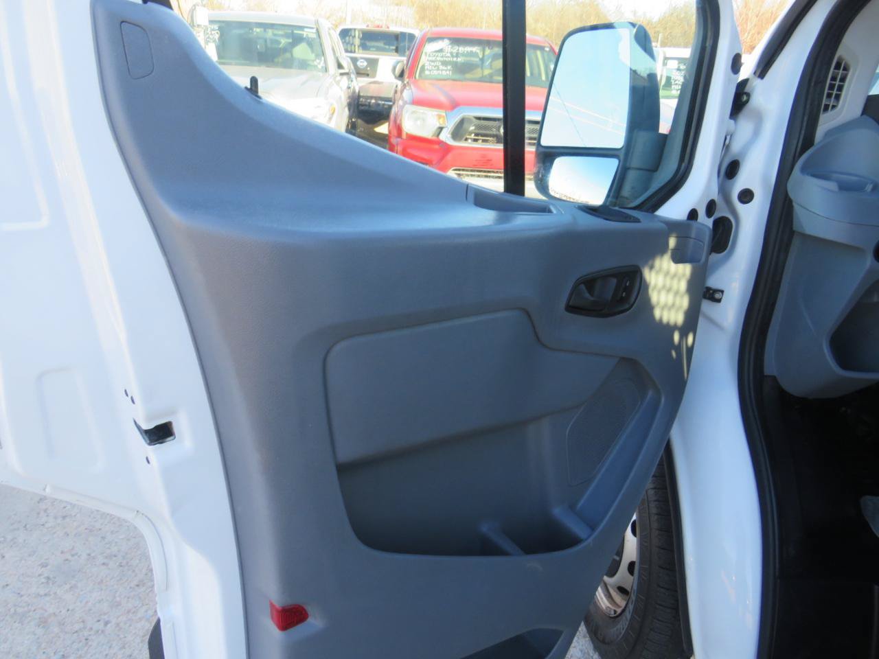 Used 2018 Ford Transit 350 148 Medium Roof RWD image 9