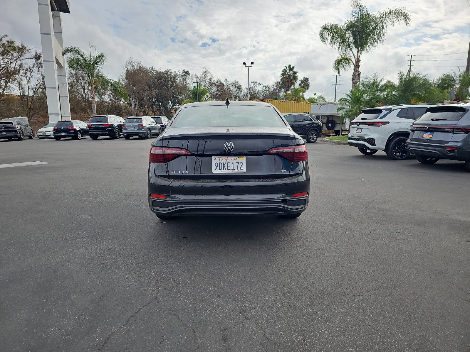 Used 2023 Volkswagen Jetta SE FWD image 6