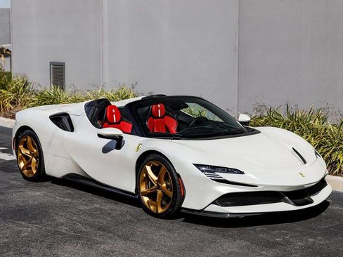 Used 2024 Ferrari SF90 Spider AWD/4WD image 7