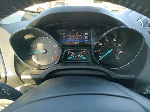 Certified 2017 Ford Escape Titanium w/ Canadian Touring Package image 18