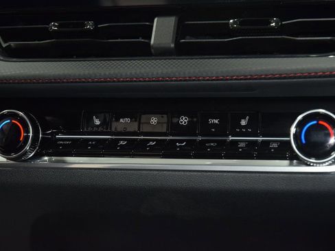 New 2026 Chevrolet Equinox RS w/ Safety and Technology Package image 33