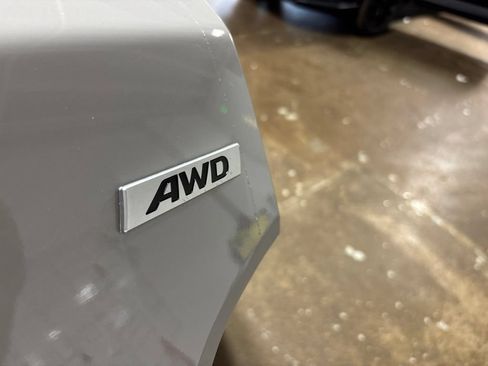 Used 2023 Hyundai Kona SE AWD/4WD image 34