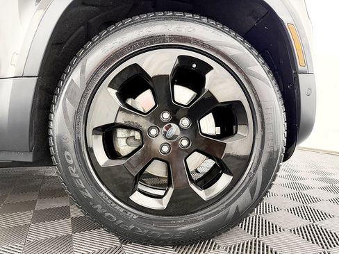 Used 2020 Land Rover Defender 110 S AWD/4WD image 34