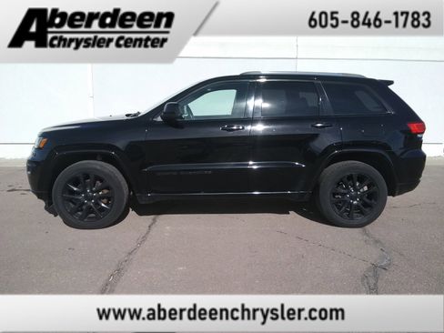 Used 2019 Jeep Grand Cherokee Altitude image 1