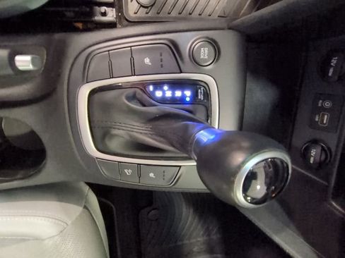 Used 2018 Hyundai Kona Limited image 19