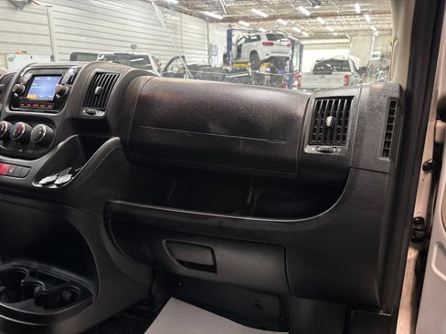 Used 2018 RAM ProMaster 2500 FWD image 24