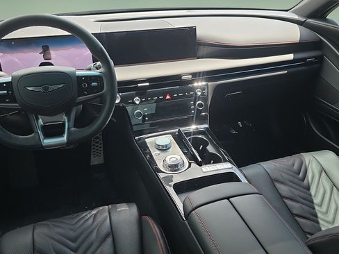 Used 2025 Genesis G80 2.5T Sport Prestige AWD/4WD image 12
