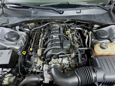 Used 2017 Dodge Charger R/T image 9