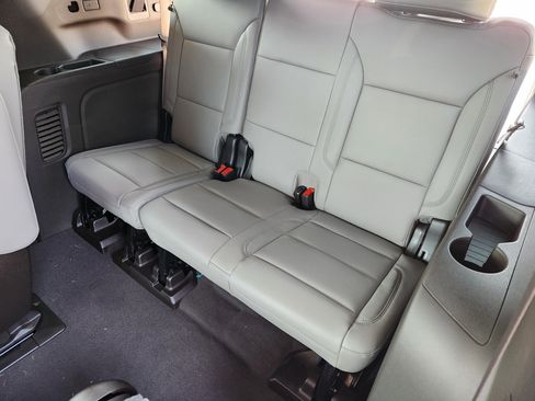 New 2026 Chevrolet Suburban Z71 w/ Comfort Package image 23