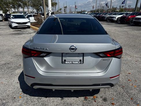 Certified 2023 Nissan Sentra S image 6