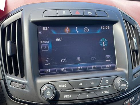 Used 2015 Buick Regal Premium FWD image 12