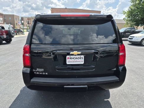 Used 2017 Chevrolet Tahoe LT w/ Luxury Package AWD/4WD image 4