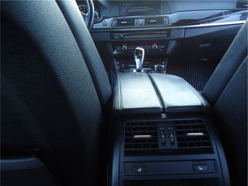 Used 2013 BMW 535i xDrive Sedan AWD/4WD image 22