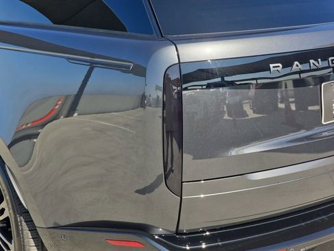 New 2026 Land Rover Range Rover SE image 36