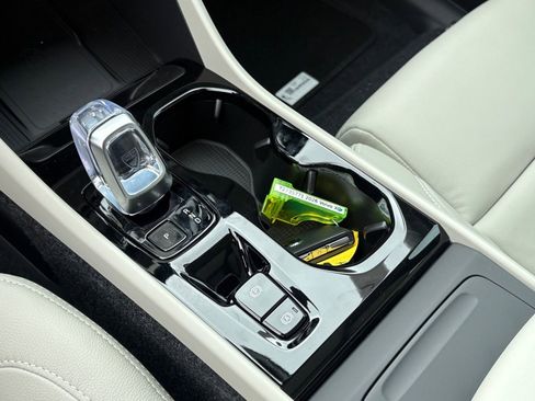 New 2026 Volvo XC40 B5 Ultra w/ Protection Package Premier image 14