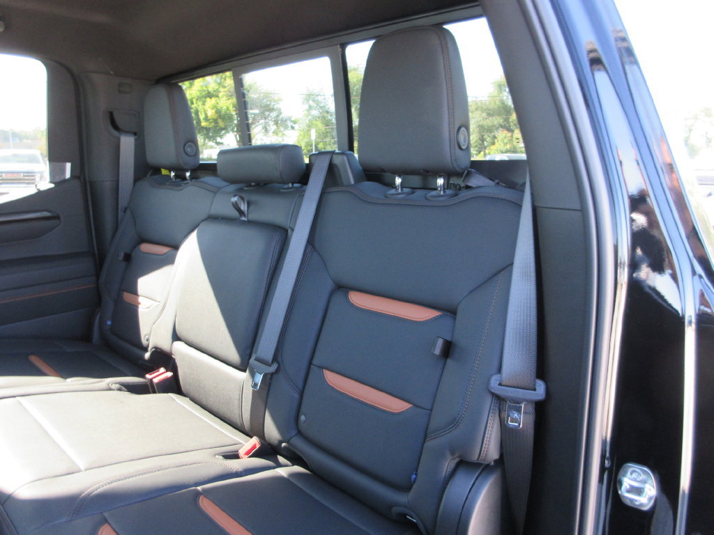 New 2026 GMC Sierra 1500 AT4 w/ AT4 Premium Package AWD/4WD image 13