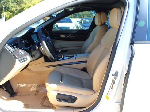 Used 2013 BMW 740Li image 14