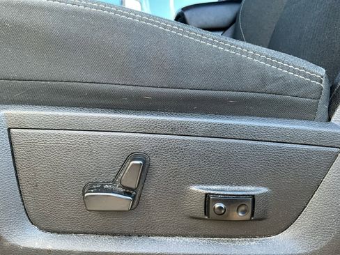 Used 2022 RAM 3500 Big Horn w/ Level C Equiment Group image 24