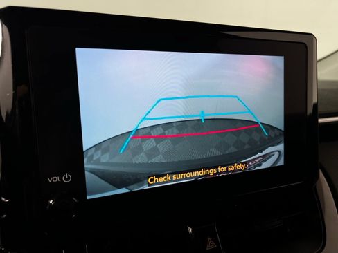 Certified 2025 Toyota Corolla Cross LE FWD image 18