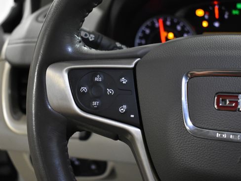 Used 2019 GMC Terrain Denali w/ Advanced Safety Package image 18