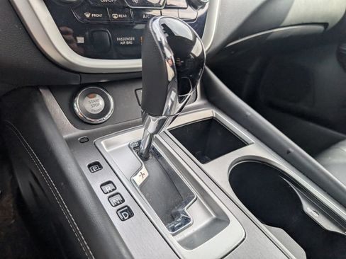 Used 2022 Nissan Murano SV AWD/4WD image 13