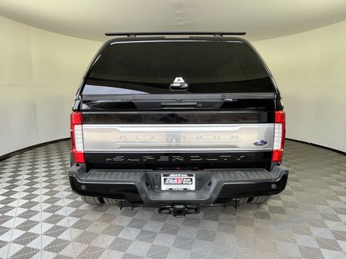 Used 2018 Ford F450 Platinum w/ Platinum Ultimate Package AWD/4WD image 4