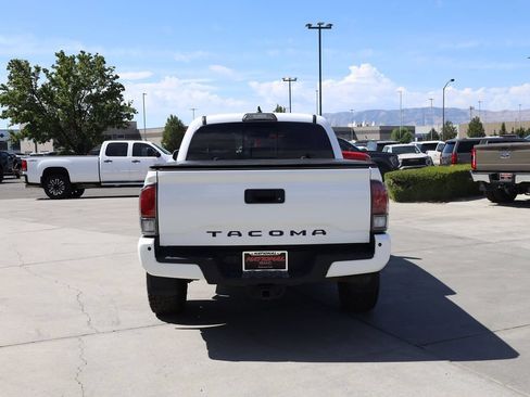 Used 2019 Toyota Tacoma TRD Pro AWD/4WD image 5