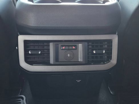 Used 2024 Ford F250 Platinum AWD/4WD image 28