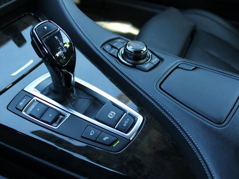 Used 2012 BMW 650i Coupe image 23