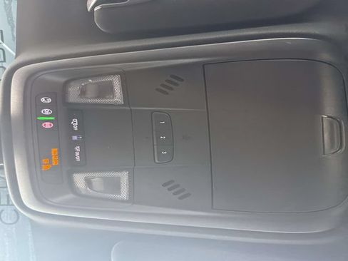 Certified 2024 Cadillac XT5 Luxury w/ LPO, Floor Liner Package AWD/4WD image 44