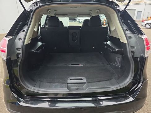 Used 2015 Nissan Rogue S AWD/4WD image 12
