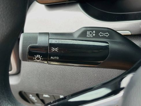 Used 2023 Kia Sorento LX FWD image 21