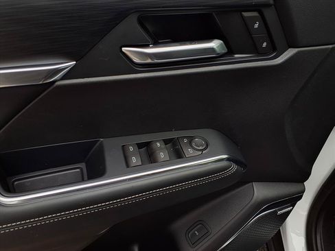 New 2026 GMC Acadia Elevation AWD/4WD image 13