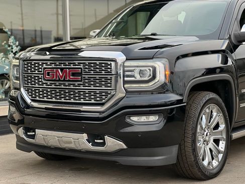 Used 2017 GMC Sierra 1500 Denali w/ Denali Ultimate Package image 40
