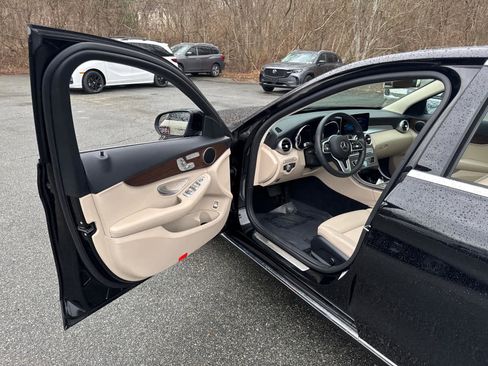 Used 2020 Mercedes-Benz C 300 4MATIC Sedan image 12