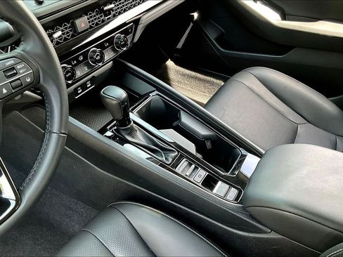 Used 2023 Honda Accord EX-L image 15