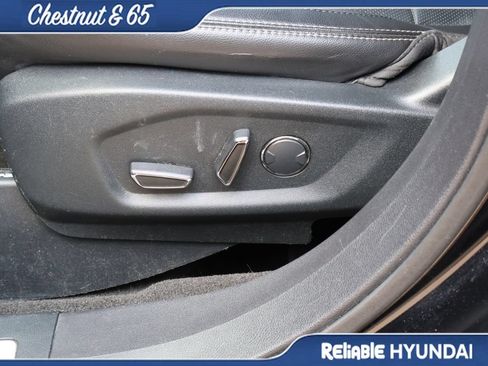 Used 2018 Ford Explorer Limited FWD image 26