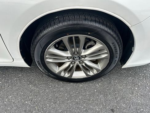 Used 2017 Toyota Camry SE image 8