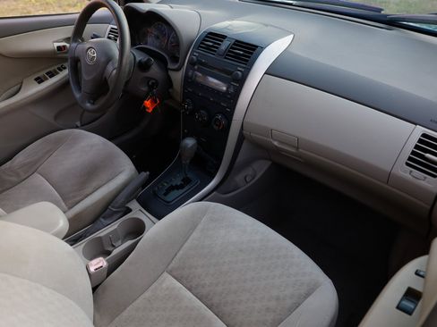 Used 2009 Toyota Corolla S image 16