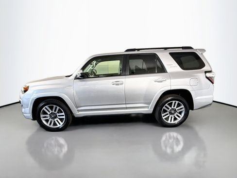 Used 2022 Toyota 4Runner TRD Sport RWD image 6