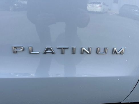 Certified 2025 Ford Expedition Platinum image 16