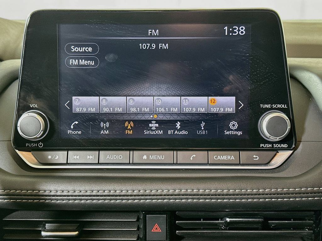 Used 2023 Nissan Rogue SV FWD image 24