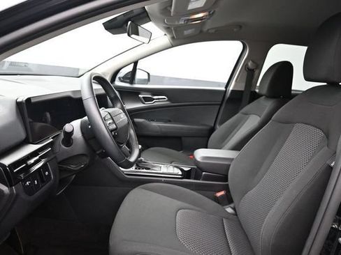 Used 2026 Kia Sportage LX FWD image 14