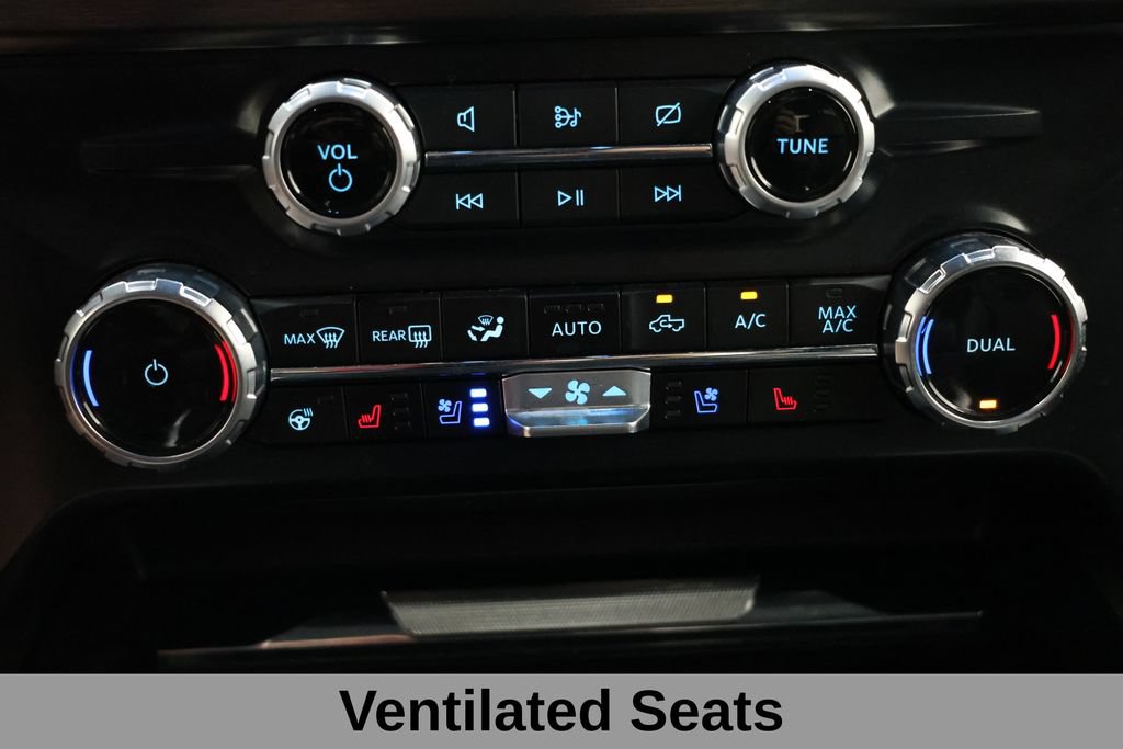Used 2023 Ford F350 Lariat w/ FX4 Off-Road Package AWD/4WD image 29