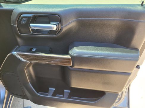 Used 2021 Chevrolet Silverado 1500 LT Trail Boss AWD/4WD image 7