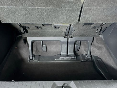 Used 2021 Toyota Sienna XLE w/ XLE Plus Package image 24